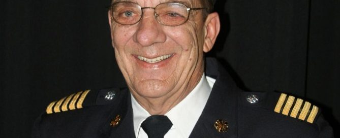 150 Mile Fire Chief receives Medal of Good Citizenship